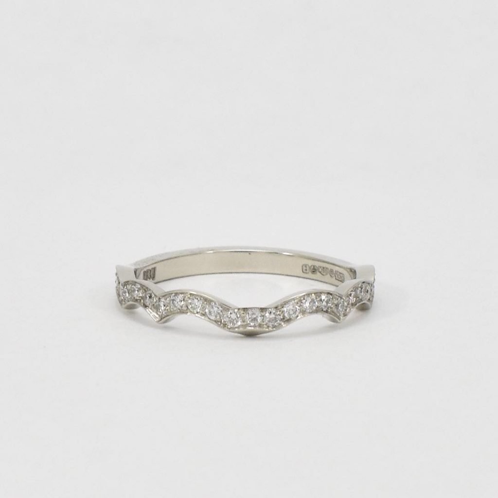 Diamond Fitted Wedding Ring Daou